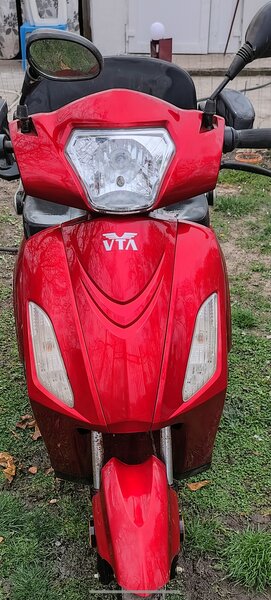 Vand tricicleta aproape noua